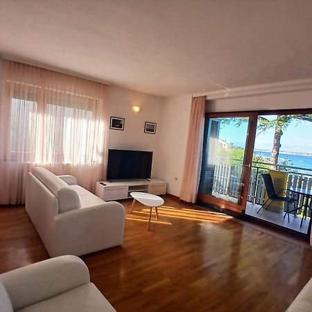 Apartments Villa Eden Preko Buitenkant foto